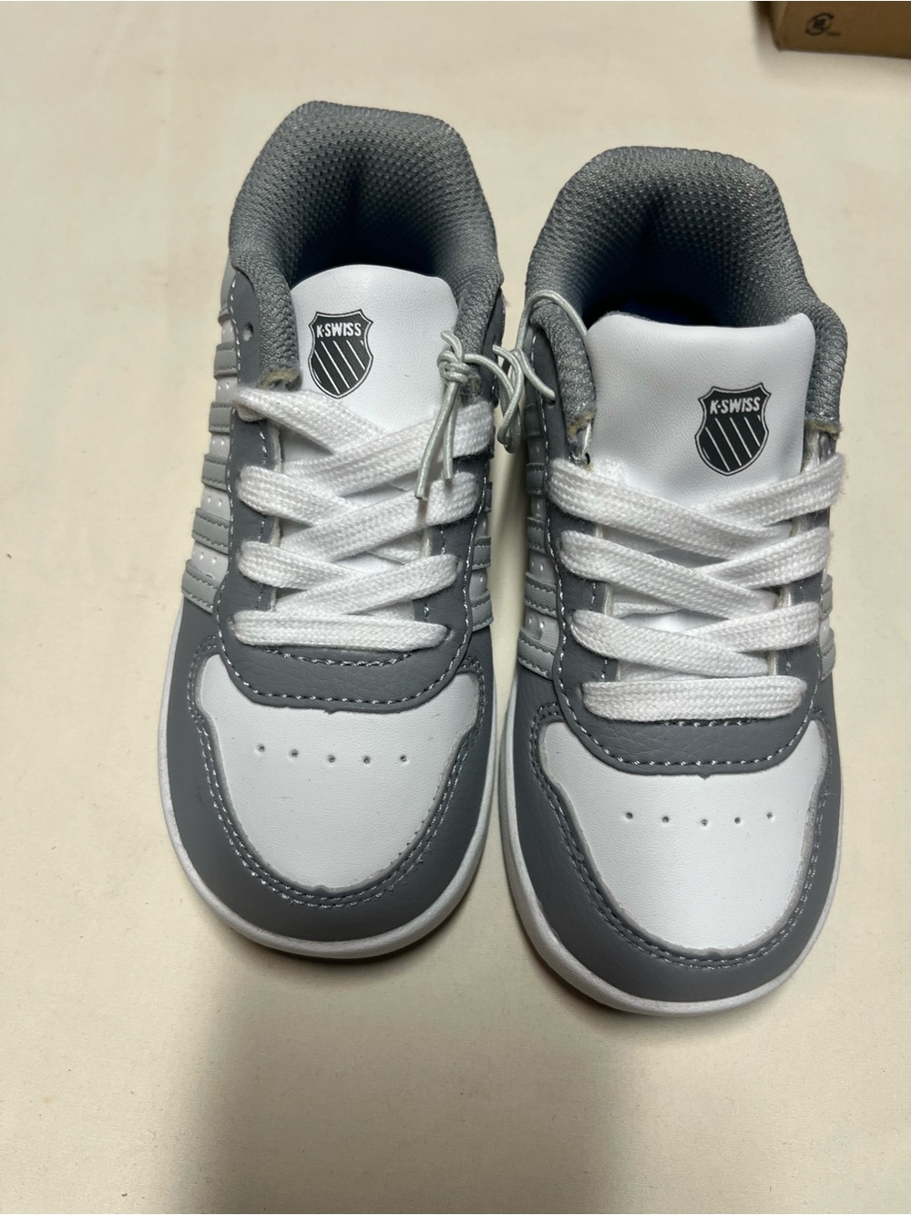 K-Swiss Kids White and Gray Low-Top Sneakers